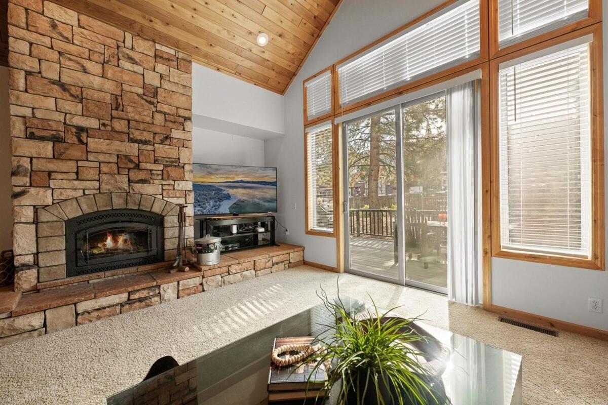New Serenity Lodge Base Of Snow Summit Hot Tub 빅 베어 레이크 외부 사진